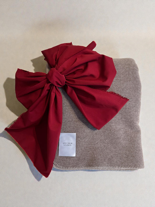 Blanket LUV in hazelnut & creme